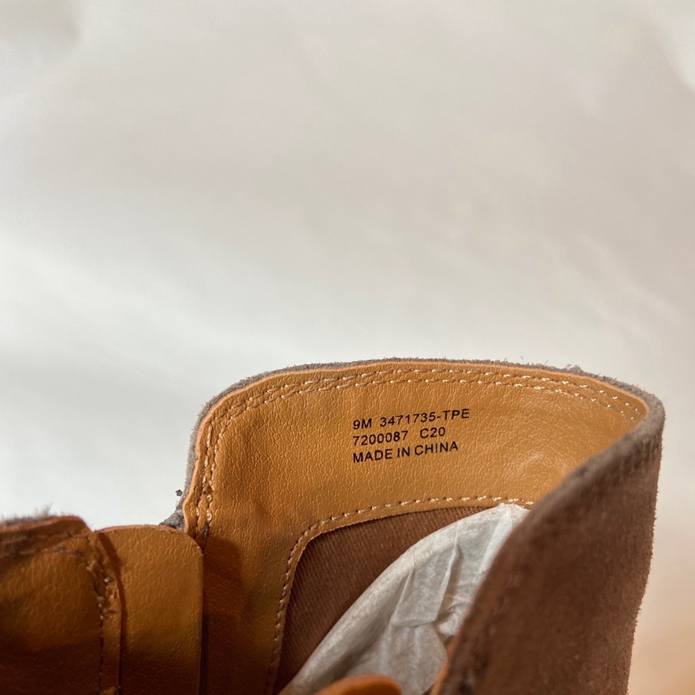 NEW FRYE Judith Ankle Zip Suede Bootie Size 9 NWOT - Picture 7 of 10